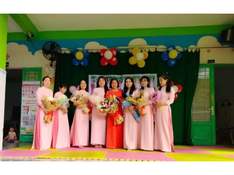 Tổ chức sinh nhật tại Sen Hồng